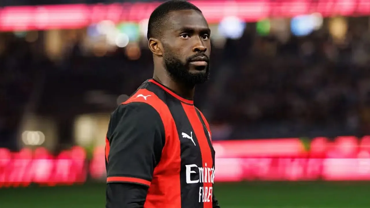 Cedera Gabbia Buka Peluang Fikayo Tomori Tampil Kontra Juventus