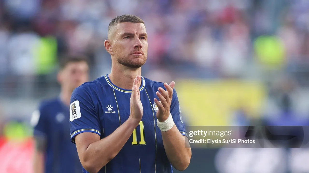 Edin Dzeko akan lakoni laga perpisahan bersama Bosnia saat hadapi Swedia