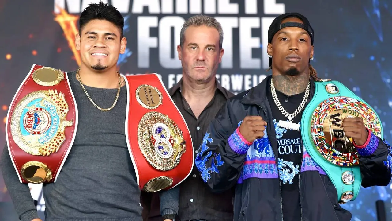 Emanuel Navarrete (kiri) dan O'Shaquie Foster. (Foto: Fight TV)