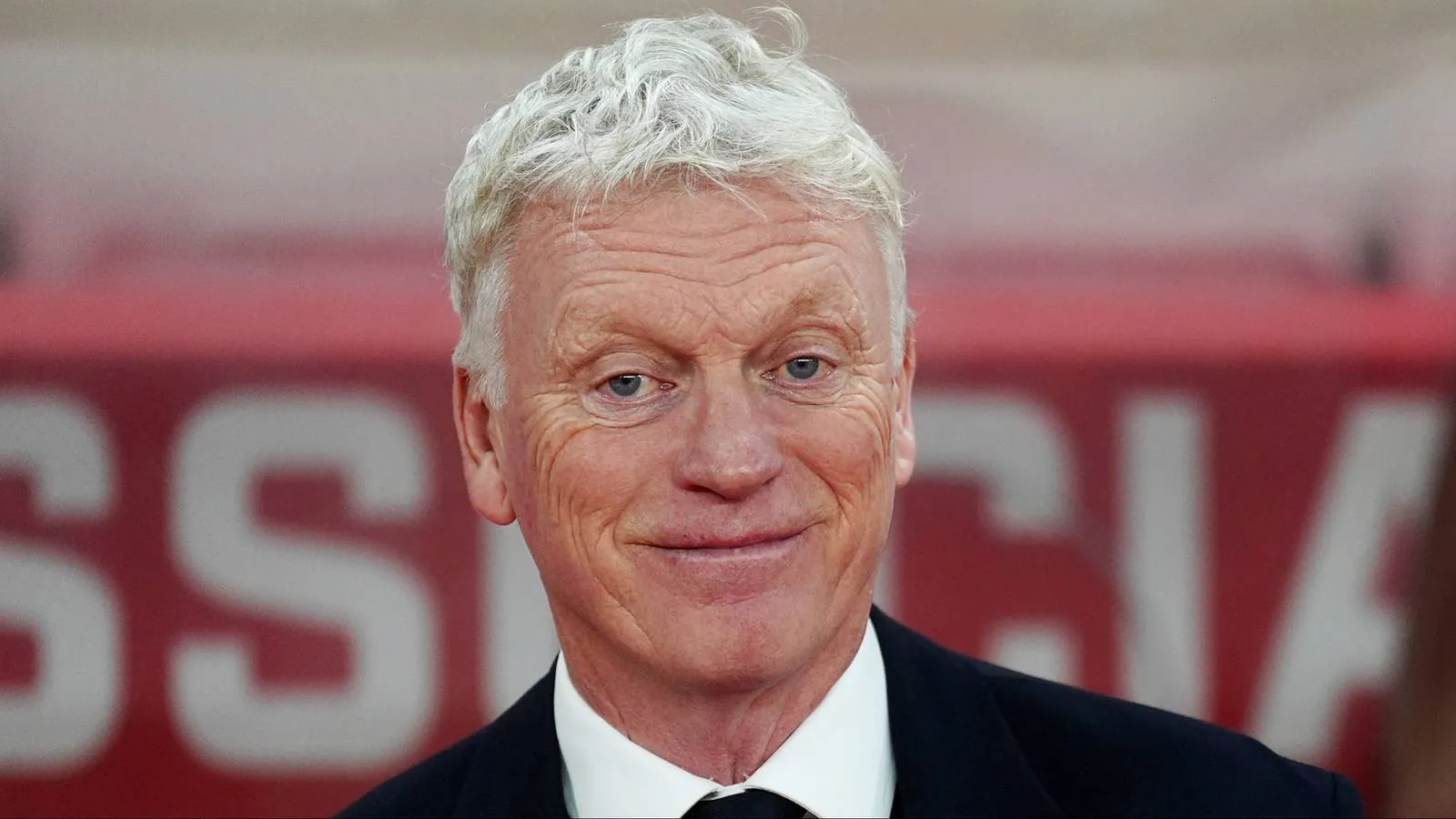 Everton Bidik Eks Bintang Man Utd dan Jawara Premier League Sebagai Pemain Gratis - sumber: (givemesport)