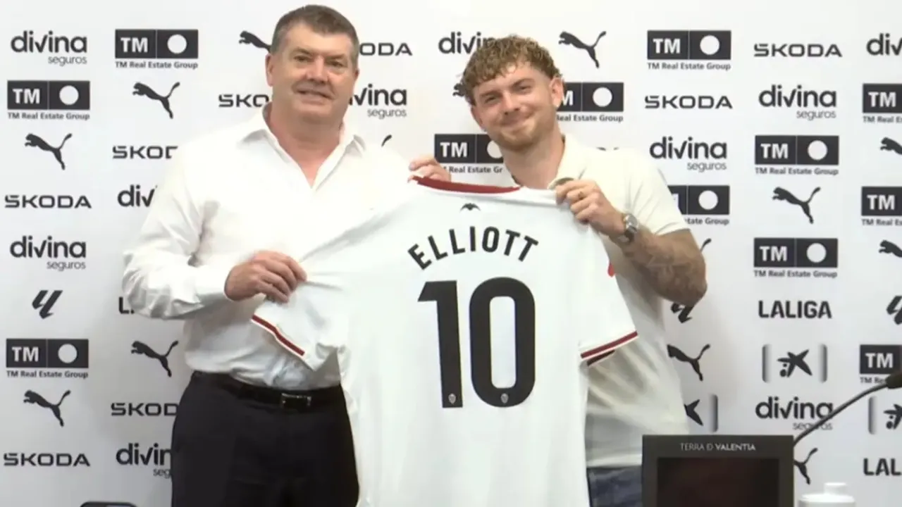 Harvey Elliott Sempat Kesulitan Beradaptasi di Valencia