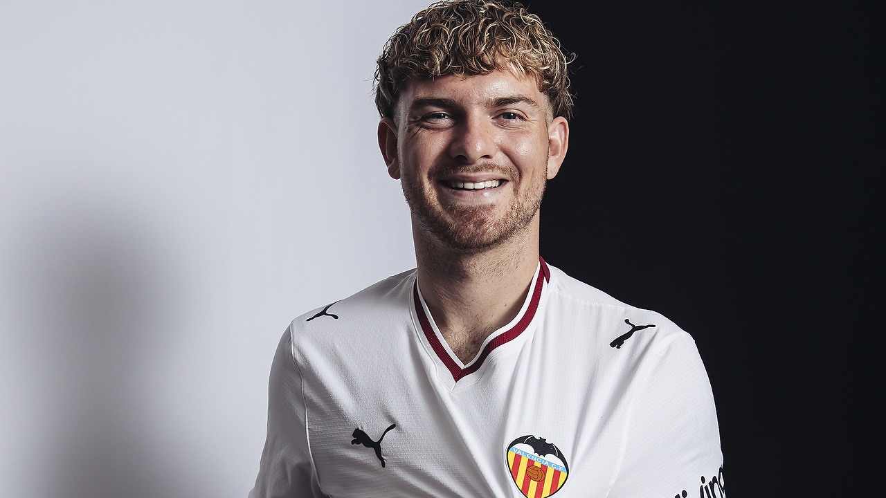 Harvey Elliott Ungkap Alasan Lanjutkan Karier di Valencia