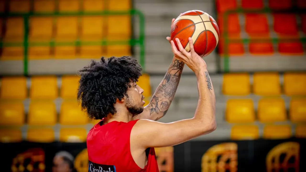 Izan Almansa Tanpa Menit Bermain Bersama Timnas Basket Spanyol