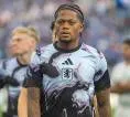 Resmi Gabung Olympiacos, Aston Villa Lepas Leon Bailey