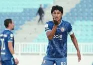 Arema FC 4-0 Isenmulang Kalteng FC, Singo Edan Berpesta Di Laga Pembuka