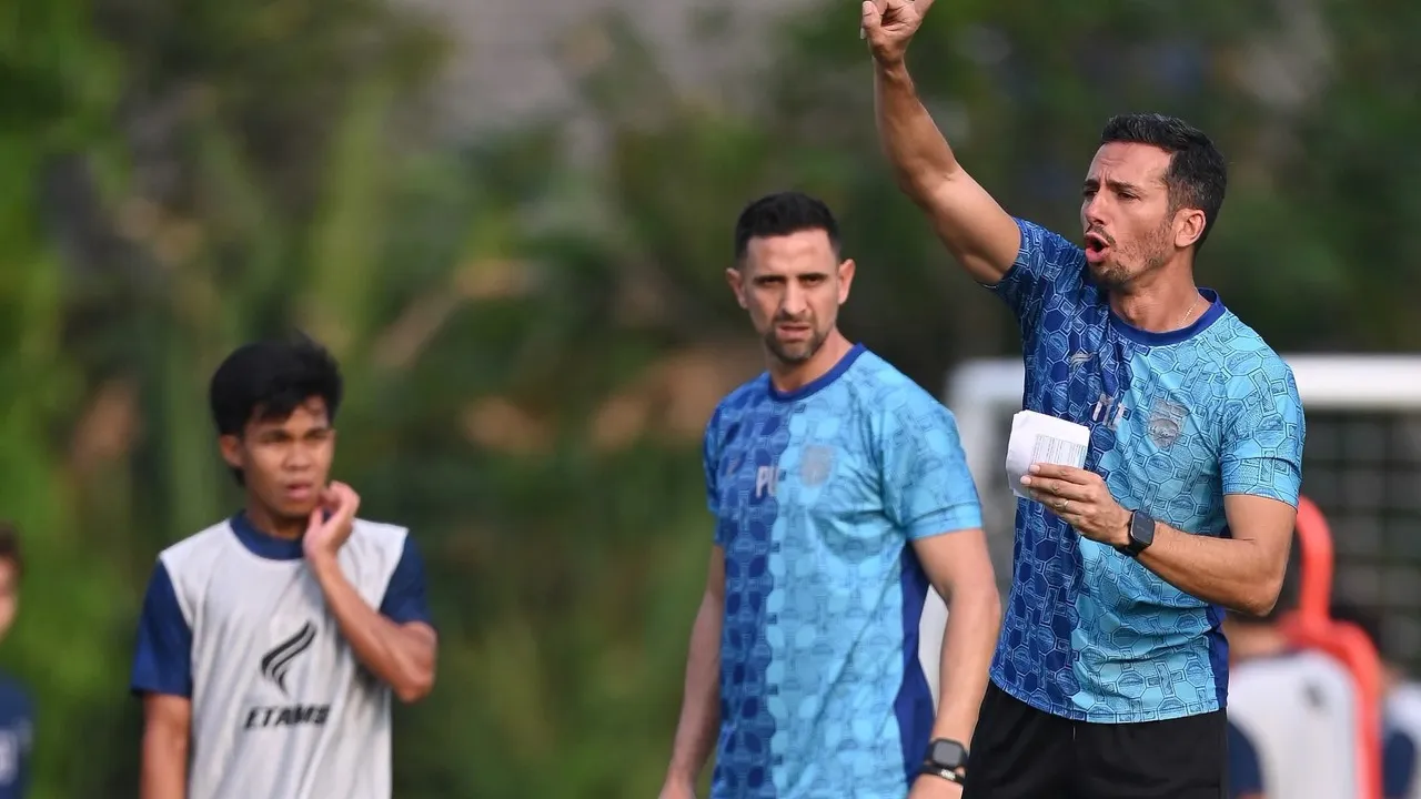Pelatih Borneo FC, Mauro Jeronimo