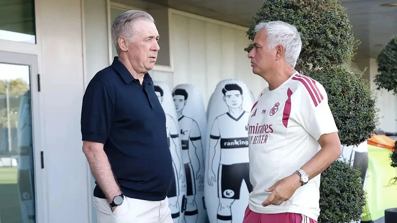 Carlo Ancelotti Kunjungi Tempat Latihan Real Madrid