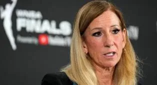 Cathy Engelbert Akan Pensiun Jadi Komisaris WNBA di Akhir Musim