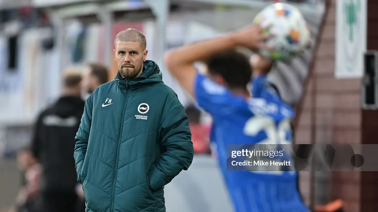 Fabian Hurzeler Pusing Hadapi Badai Cedera Pemain Brighton