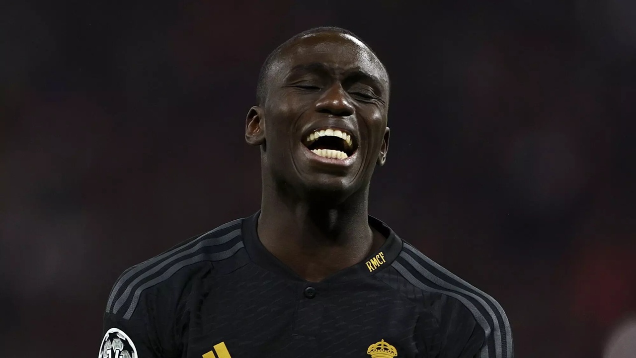 Ferland Mendy Dicoret Real Madrid dari Skuad Liga Champions