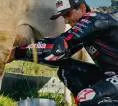 Jorge Martin Jadi Tukang Perah Sapi dalam Iklan Kocak Aprilia