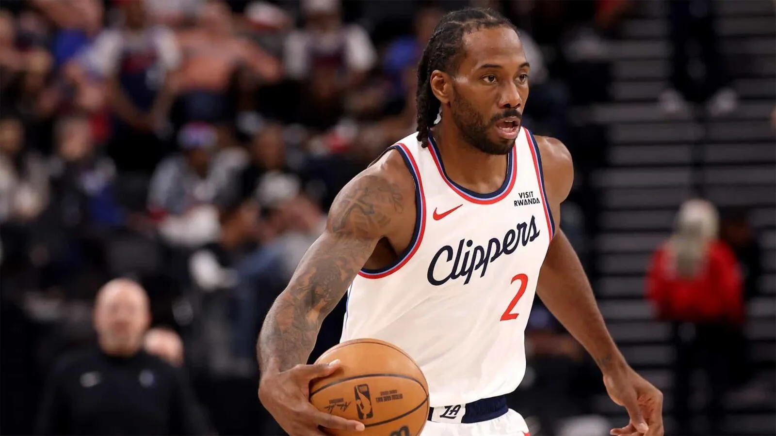 Stephen A. Smith Kritik Ringannya Sanksi Kawhi Leonard - sumber: (mainbasket)