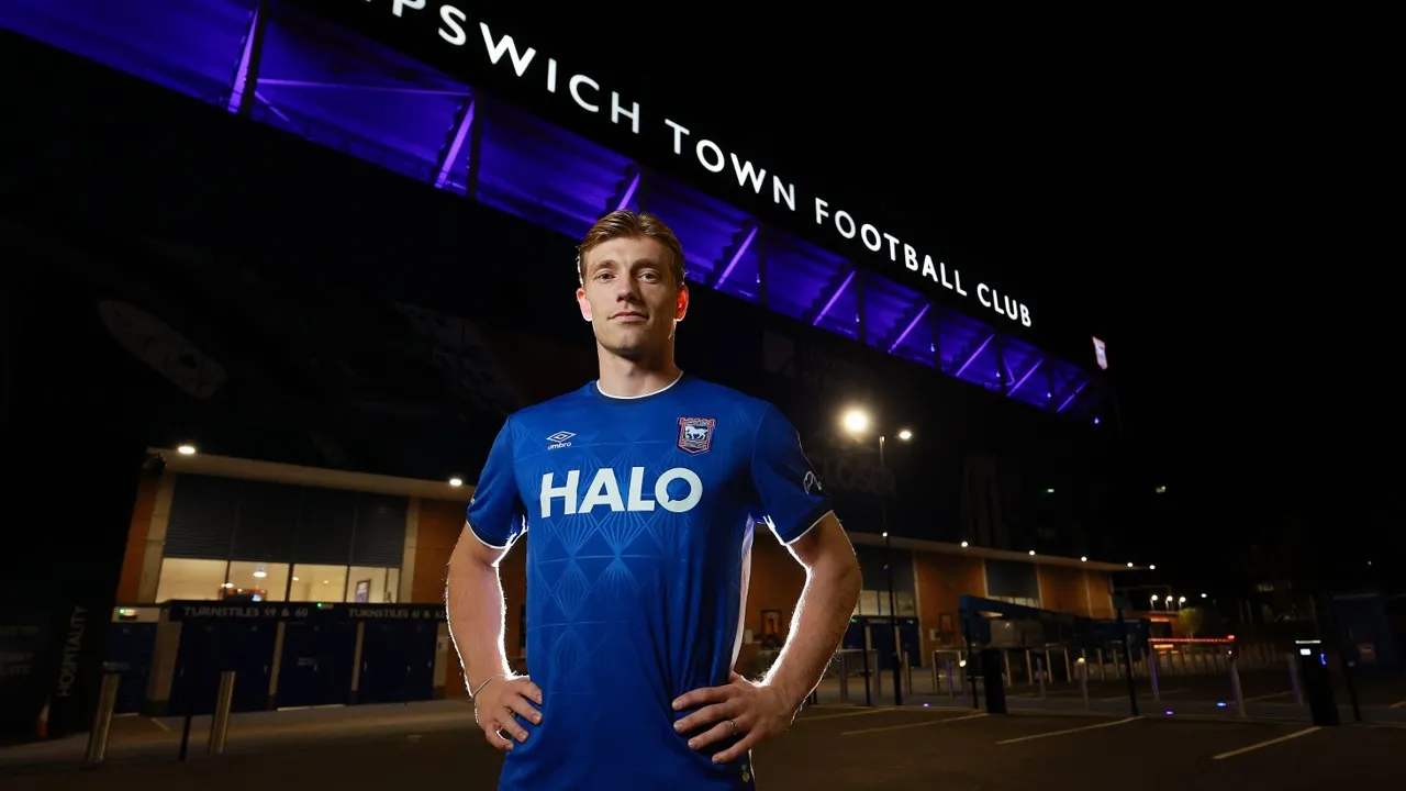 Zian Flemming Kerja Keras Bangun Chemistry Bersama Ipswich Town