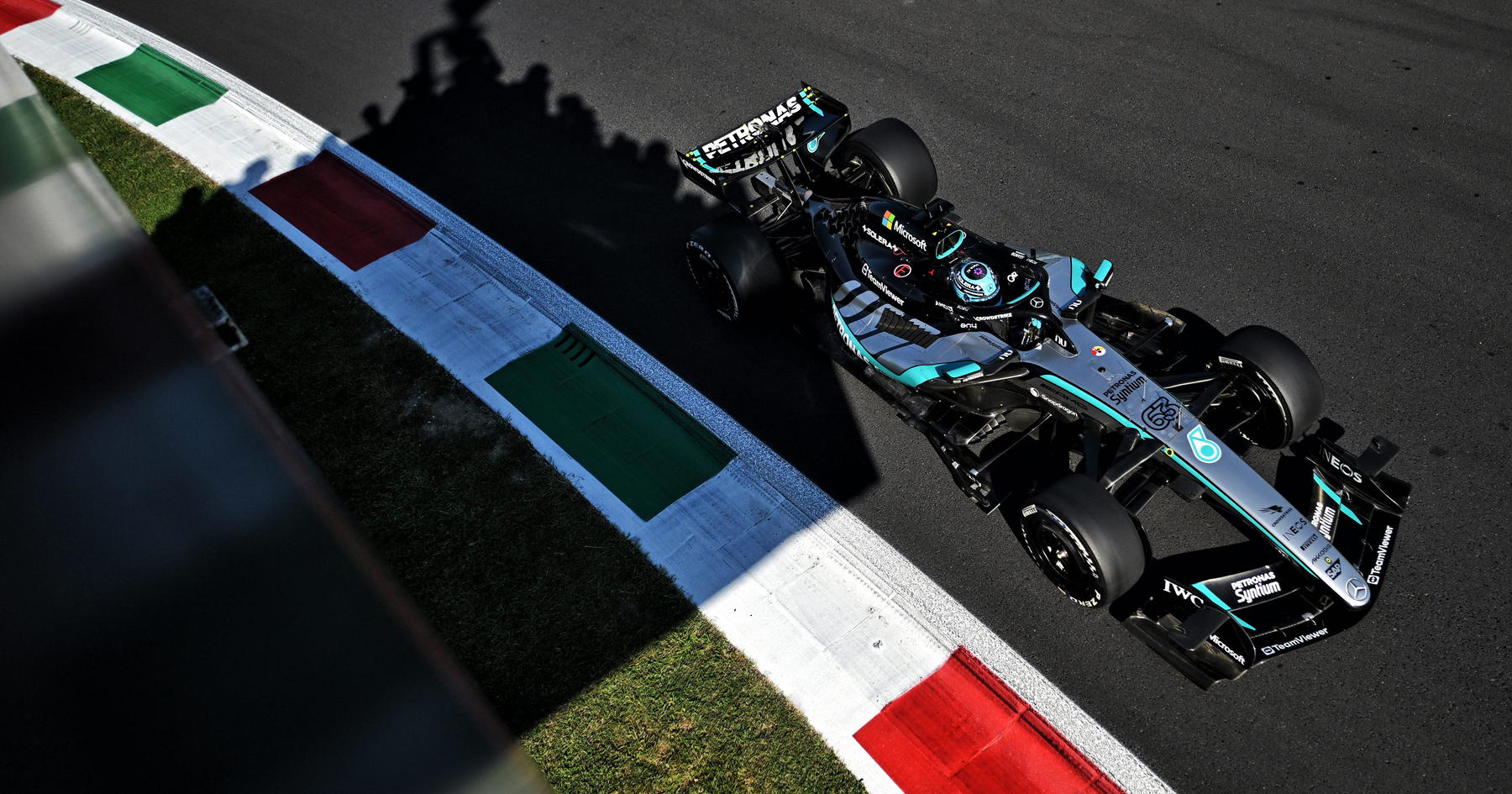 George Russell Tantang Ferrari di Pole Monza, Hamilton Saingan Terdekat