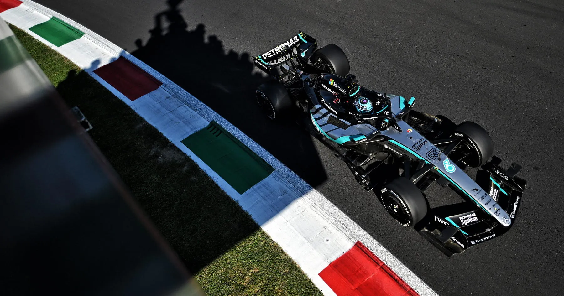 George Russell Tantang Ferrari di Pole Monza, Hamilton Saingan Terdekat
