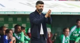 Hadapi Bayern Munich, Miron Muslic: Schalke Tak Gentar!