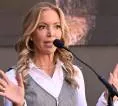 Jeanie Buss Tunda Sidang Penjualan Saham Lakers Hingga Desember