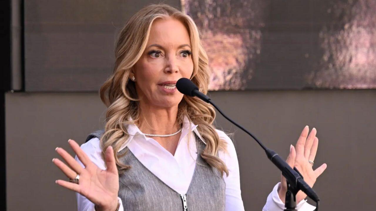 Jeanie Buss Tunda Sidang Penjualan Saham Lakers Hingga Desember