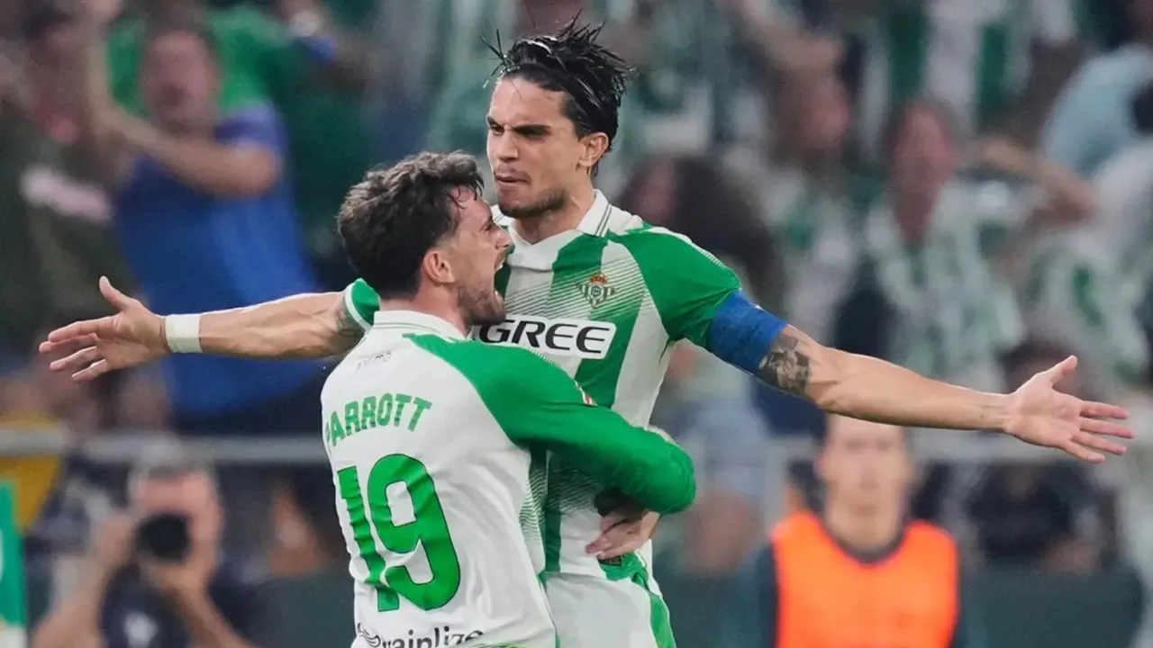 Marc Bartra Jelaskan Mengenai Insiden Penalti Lawan Real Madrid
