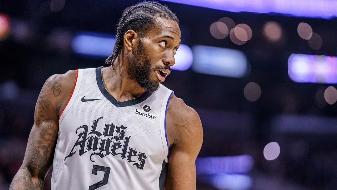 NBA: Kawhi Leonard Hanya Didenda, Tak Ada Skorsing - sumber: (mainbasket)