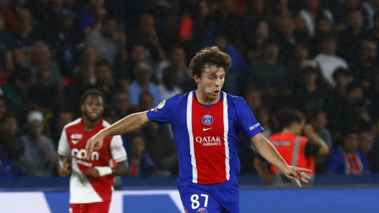 Neves Sayangkan Tak Bisa Raih Kemenangan di Penampilan ke-100 Untuk PSG