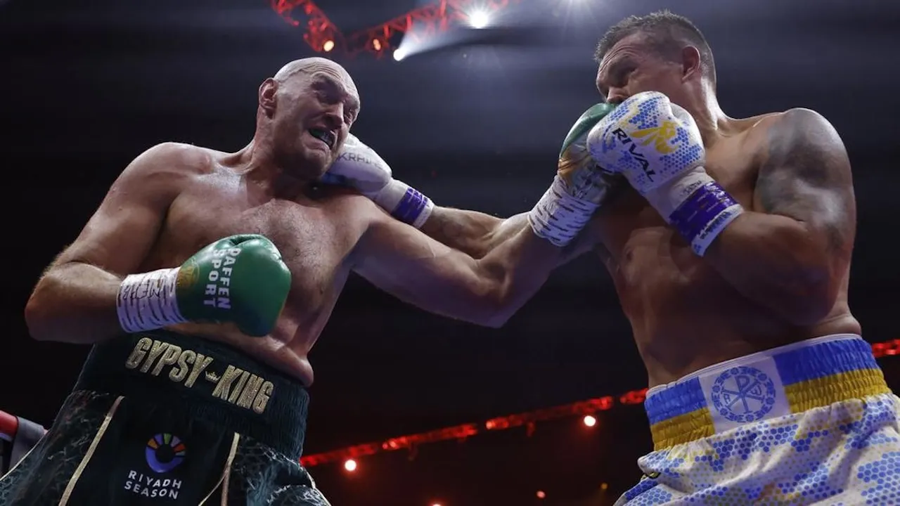 Oleksandr Usyk Bisa Tunda Pensiun demi Trilogi Lawan Tyson Fury