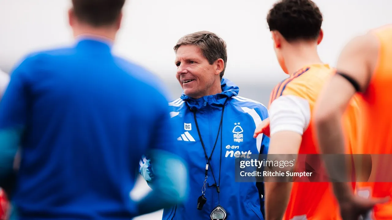 Oliver Glasner sebut langkah mempertahankan pemain inti kunci kemajuan Nottingham Forest