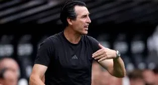 Start Buruk Tak Goyahkan Ambisi Villa, Unai Emery Pasang Target Tinggi