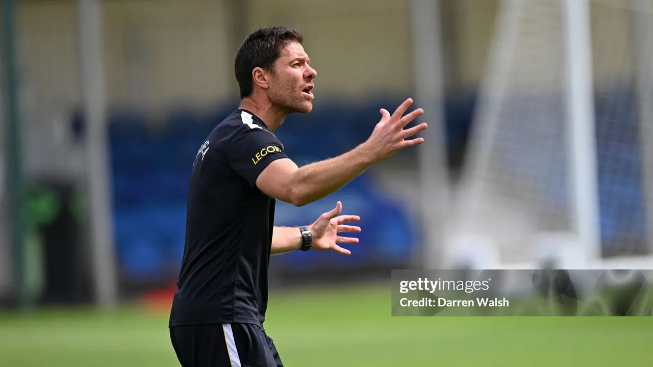 Xabi Alonso Bangga Miliki Banyak Pilihan Lini Tengah di Chelsea