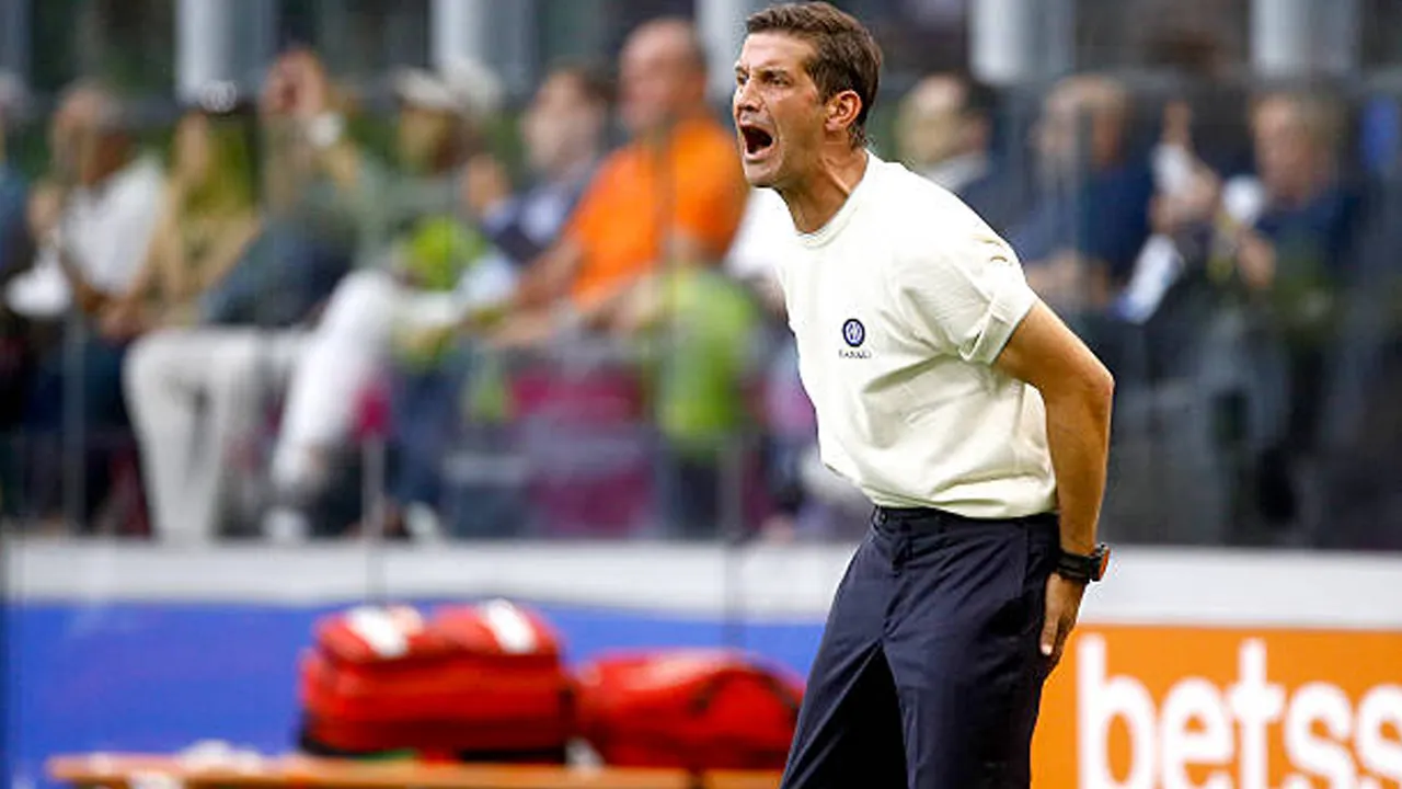 Comeback Dramatis Atas Napoli, Cristian Chivu Puji Mentalitas Inter Milan
