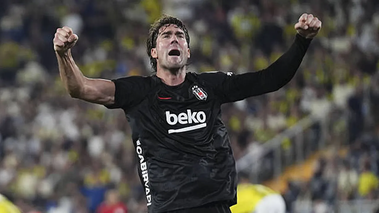 Dusan Vlahovic Jadi Penentu, Besiktas Kalahkan Fenerbahce 2-1
