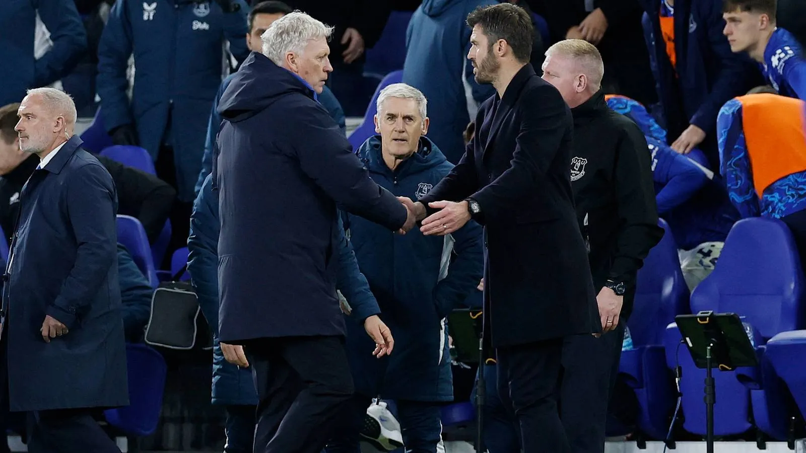 Everton Tantang Manchester United: Prediksi Susunan Pemain di Laga Premier League - sumber: (givemesport)