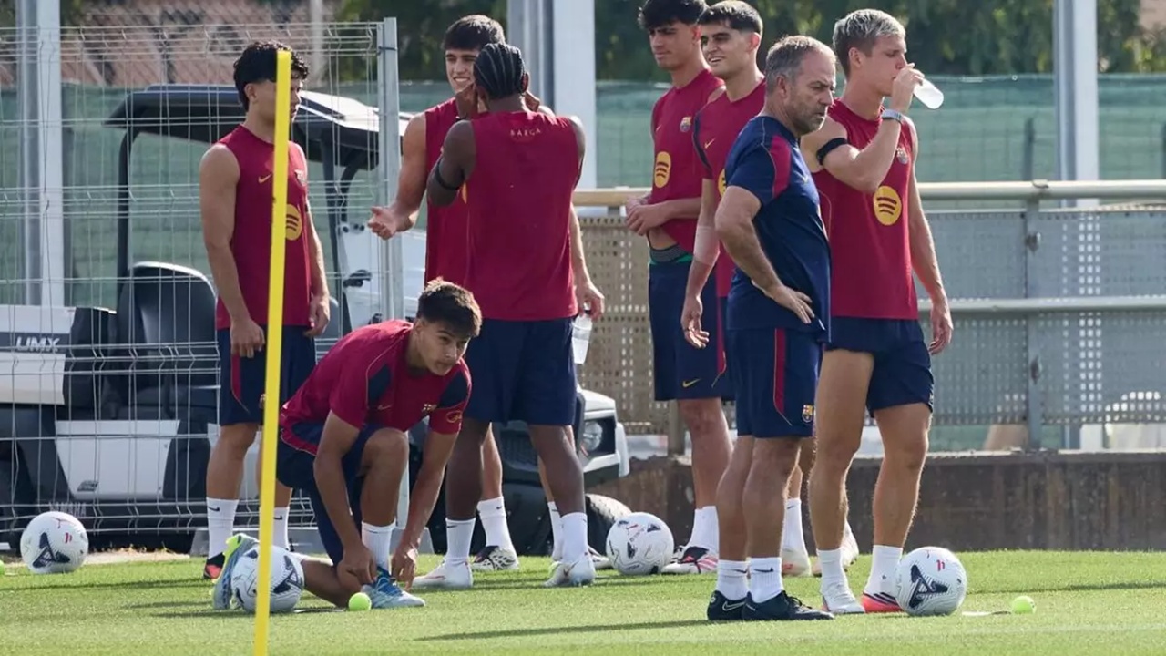 Hansi Flick Yakin Lamine Yamal Bisa Bermain Lawan Valencia
