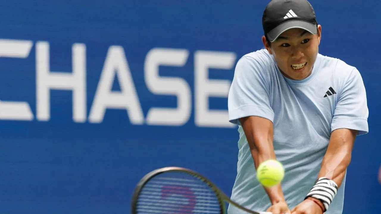 Hasil US Open: Learner Tien Selamat Dari Serangan Jakub Mensik