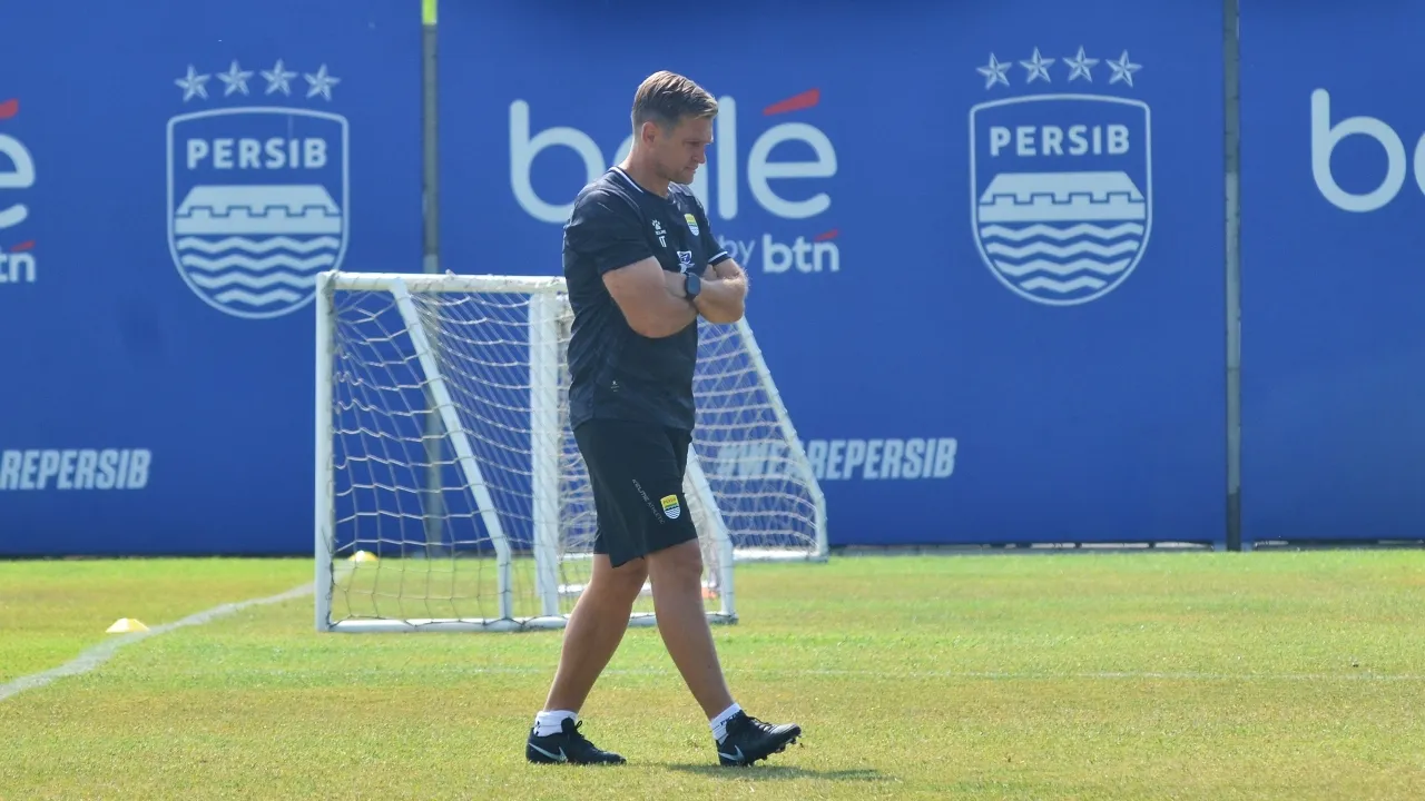 Igor Tolic menjelaskan alasan meminjamkan Dion Markx ketimbang Kakang Rudianto