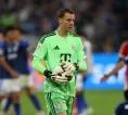 Manuel Neuer Dicemooh Lawan FC Schalke 05, Max Eberl Ngamuk