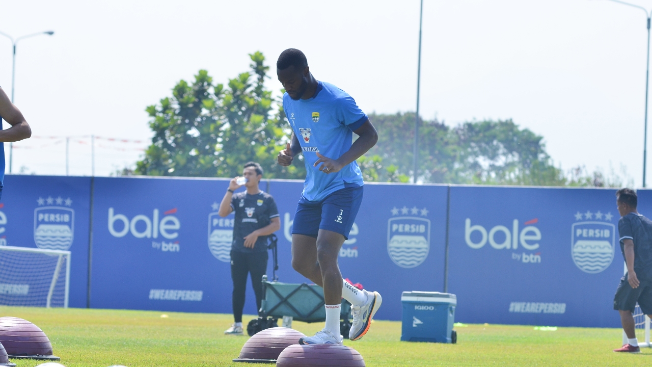 Mutombo Sebut Grup E ACL-2 Tantangan Bagus Untuk Persib