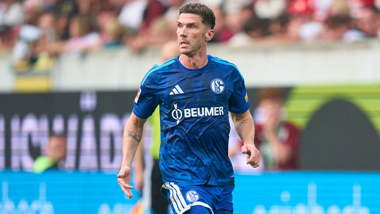 Schalke vs Bayern Berakhir Imbang, Robin Gosens Puas
