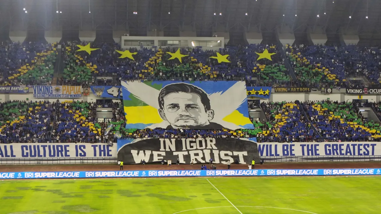 Disambut Tifo Khusus dari Bobotoh, Igor Tolic Pilih Merendah