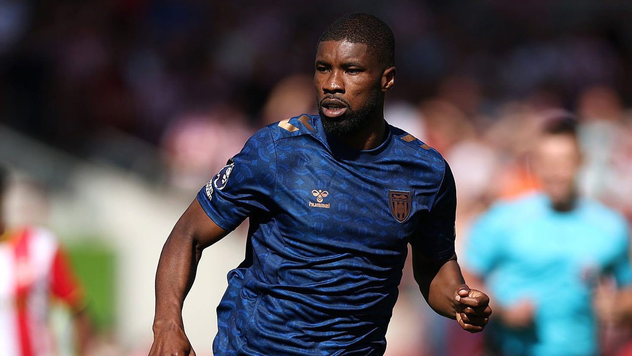 Kevin Danso Nilai Sunderland Tampil Luar Biasa di Markas Brentford