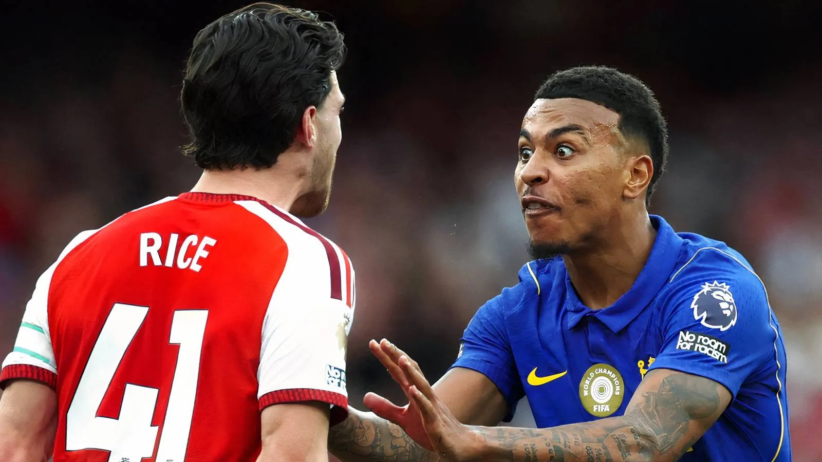 Mantan Wasit Premier League Soroti Insiden Rogers dan Rice di Laga Arsenal vs Chelsea - sumber: (givemesport)