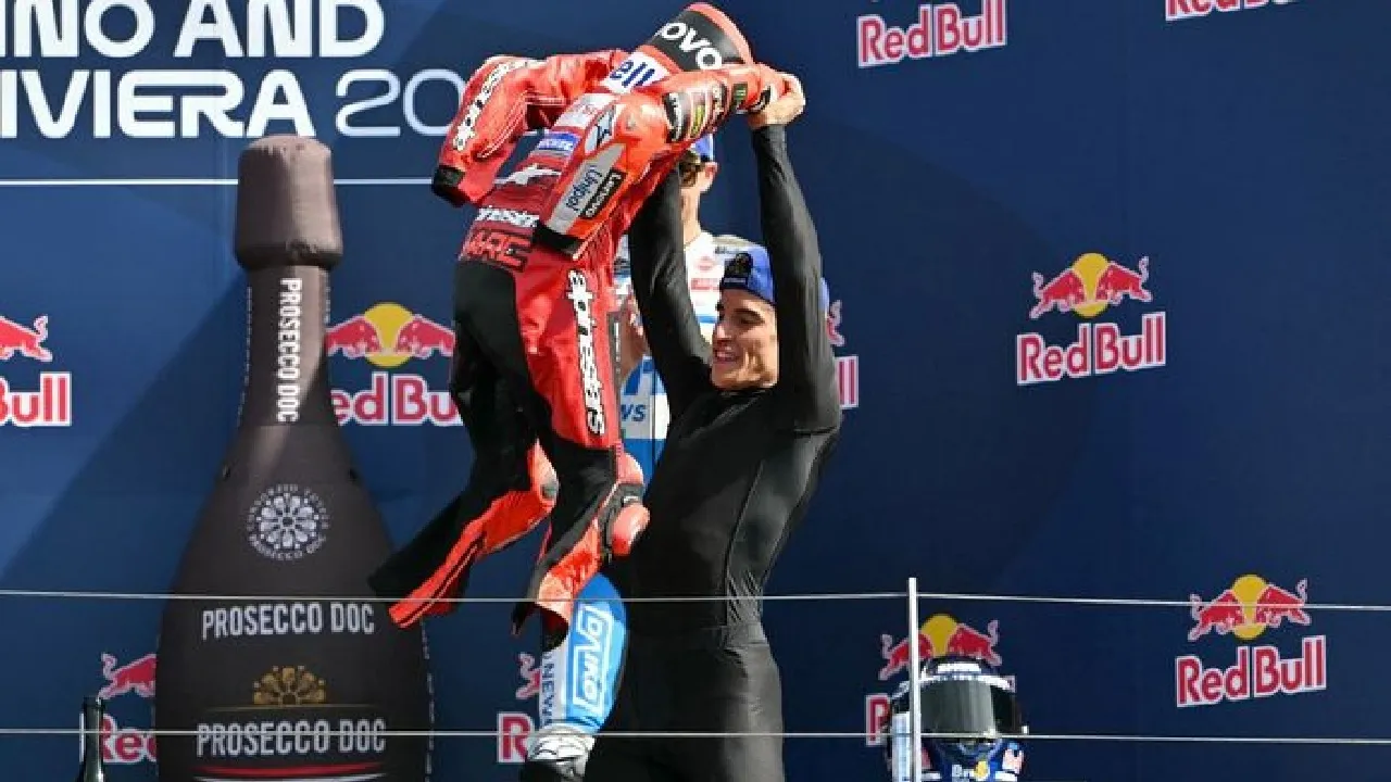 Marc Marquez menang MotoGP San Marino 2025.