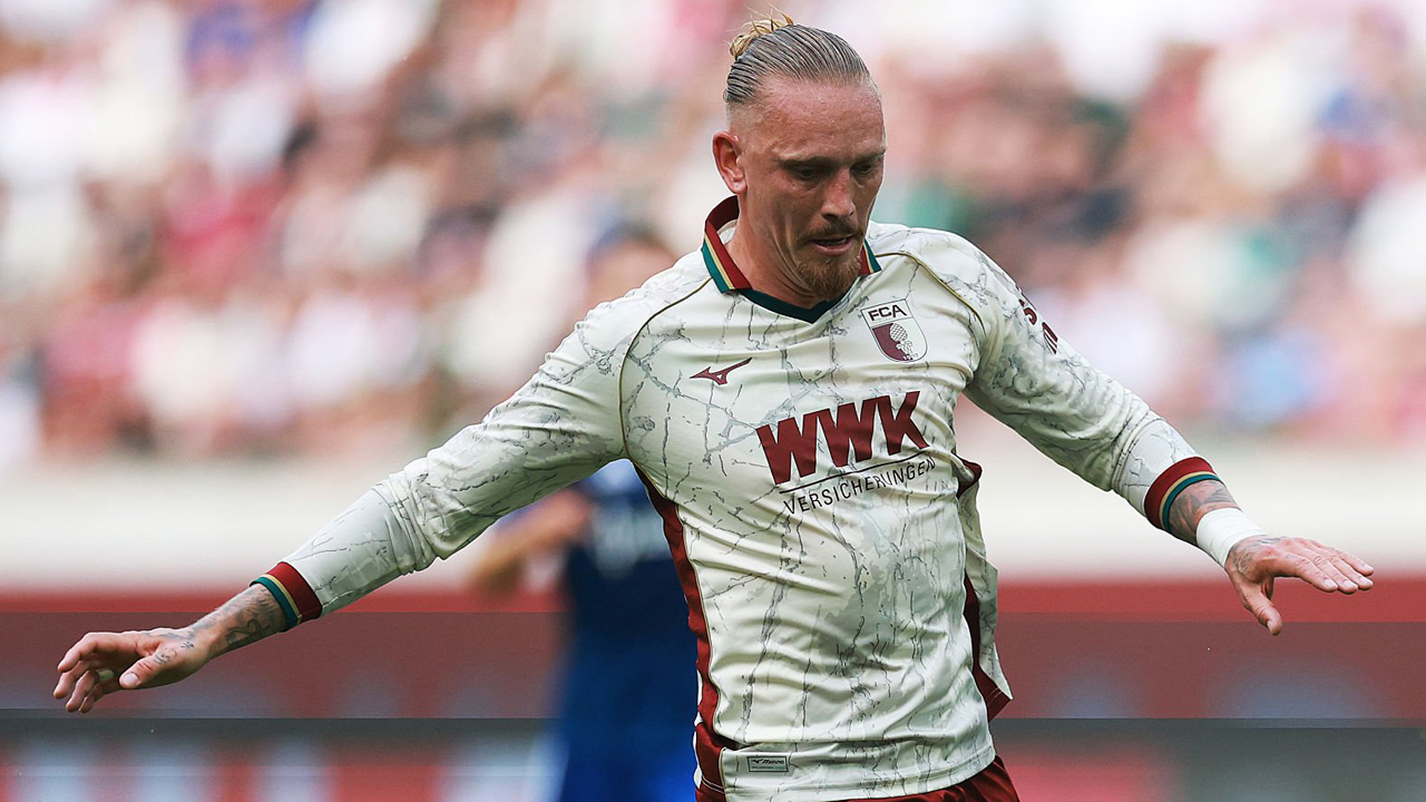 Marius Wolf Minta Augsburg Jaga Fokus Usai Bantai Frankfurt