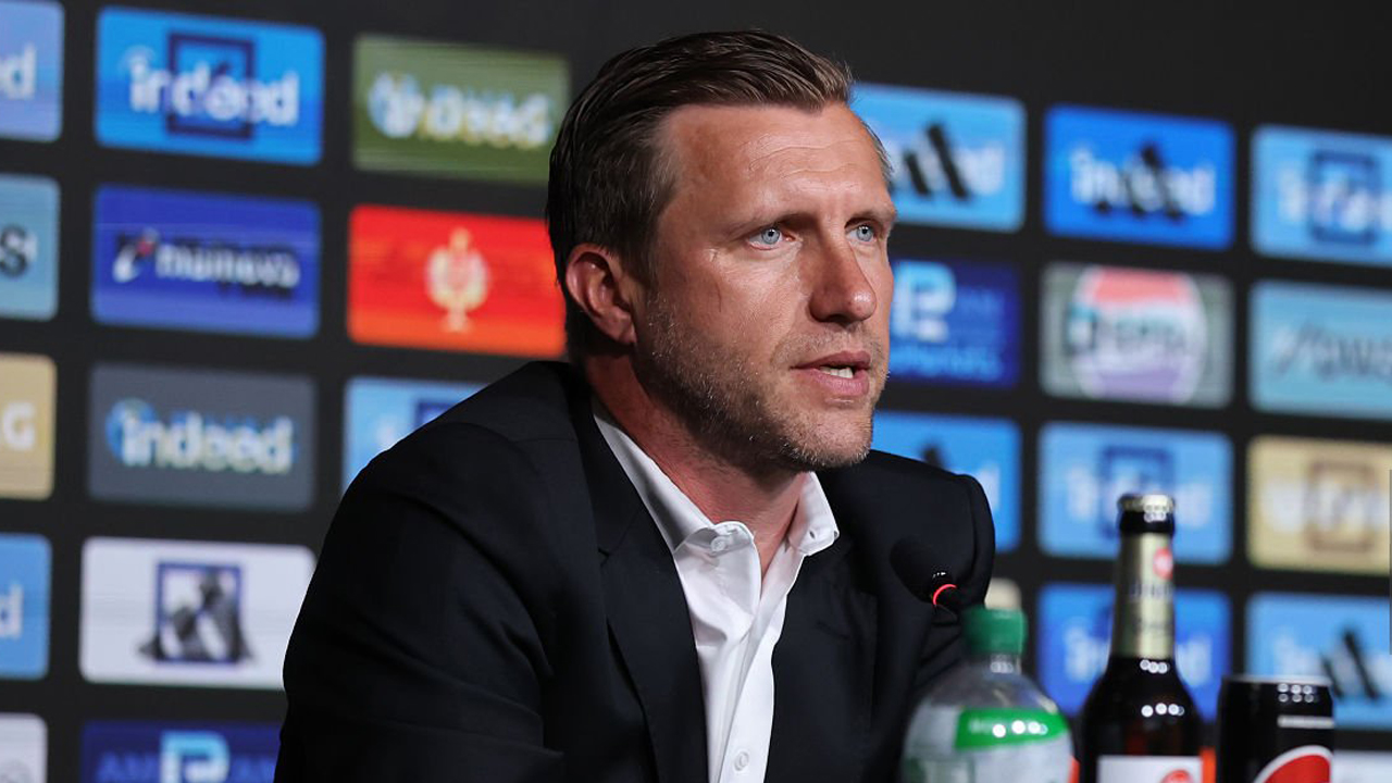 Markus Krosche Ungkap Penyebab Kekalahan Telak Frankfurt dari Augsburg