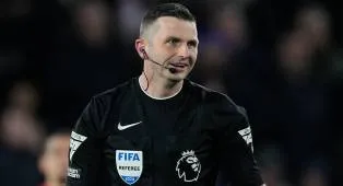 Michael Oliver Pimpin Laga Real Madrid vs Inter Milan di Liga Champions