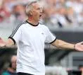 Sempat Unggul, Frankfurt Malah Dibantai 4-1! Begini Reaksi Adi Hutter