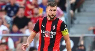 Strahinja Pavlovic Tegaskan Ingin Terus Bertahan Bersama AC Milan