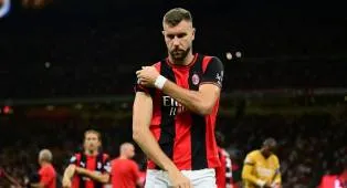 Strahinja Pavlovic Ungkap Penyebab Keruntuhan Milan Musim Lalu