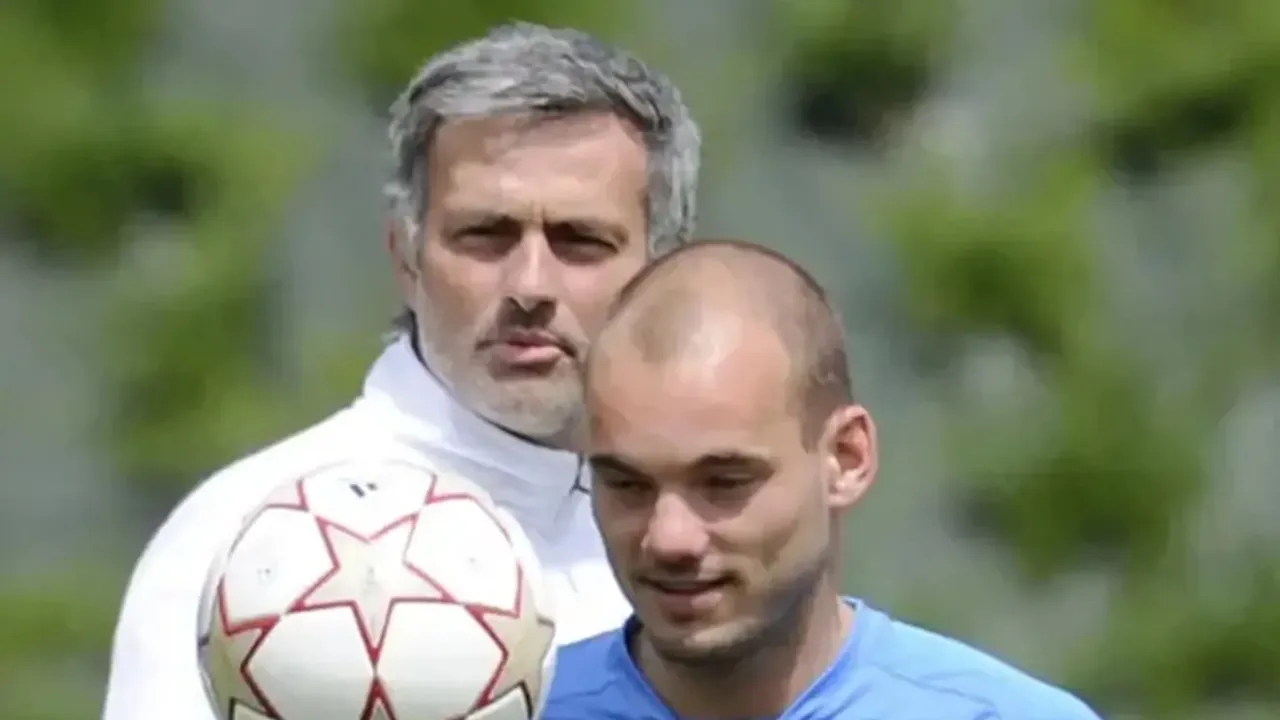 Wesley Sneijder Minta Denzel Dumfries Tingkatkan Performanya