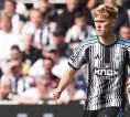 Bulan ini, Lewis Hall Teken Kontrak Baru di Newcastle United